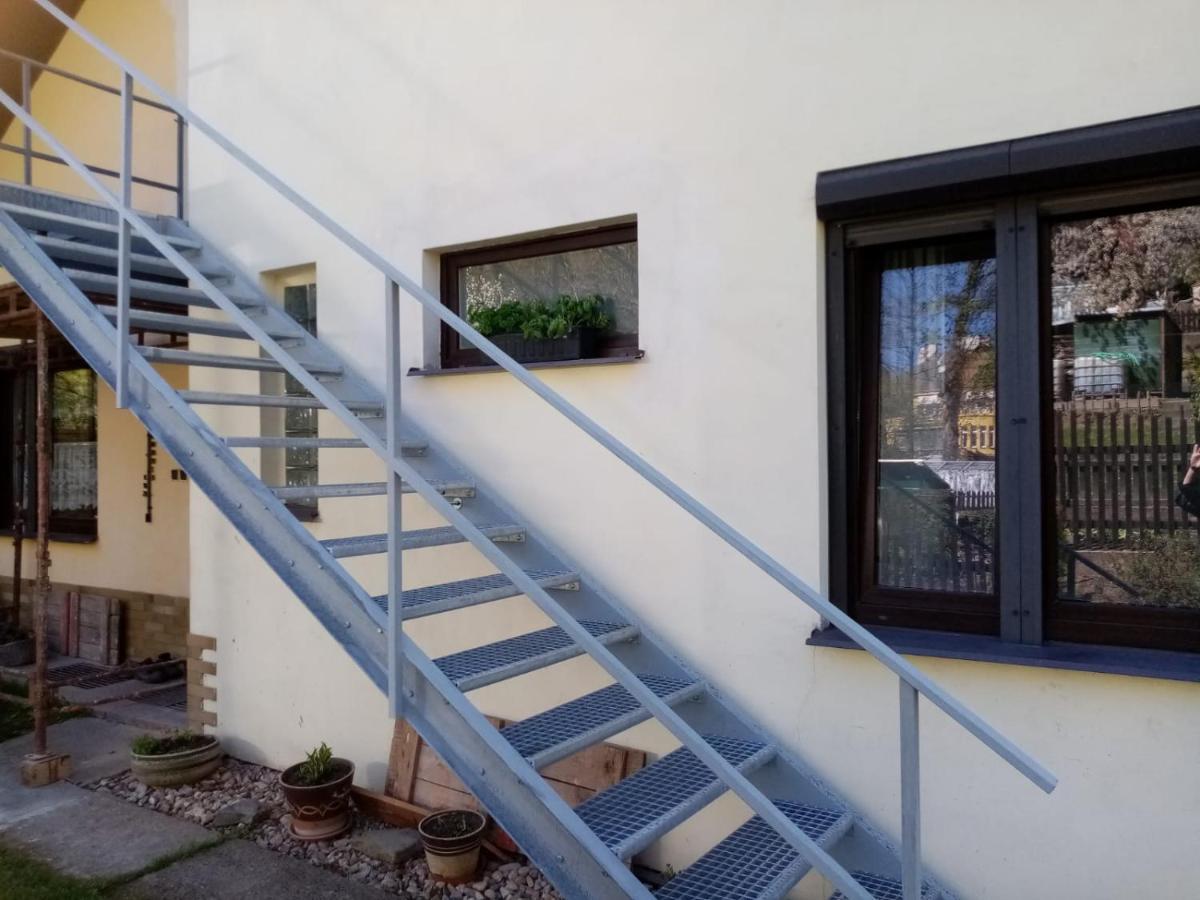 Podkrovni Apartman Tereza Apartment Rumburk Exterior photo